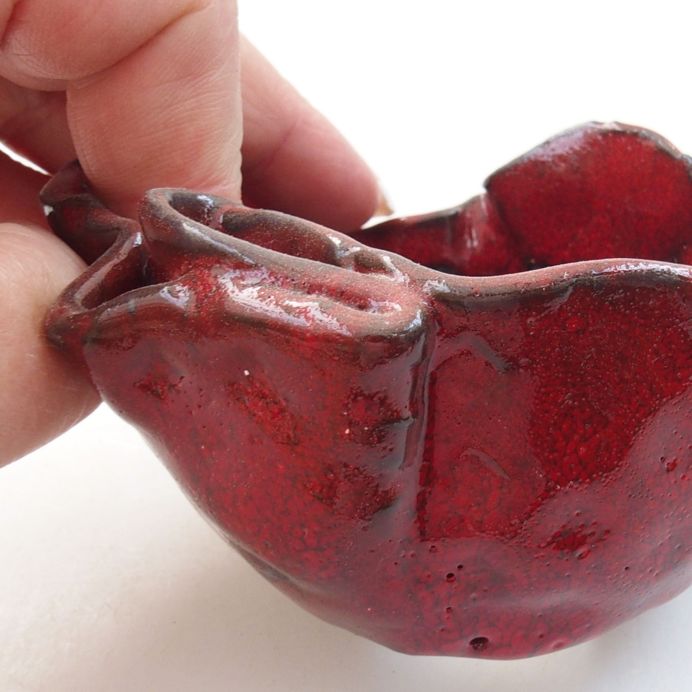 Muszla ceramiczna 8,5 x 7 x 5 cm, kolor czerwony