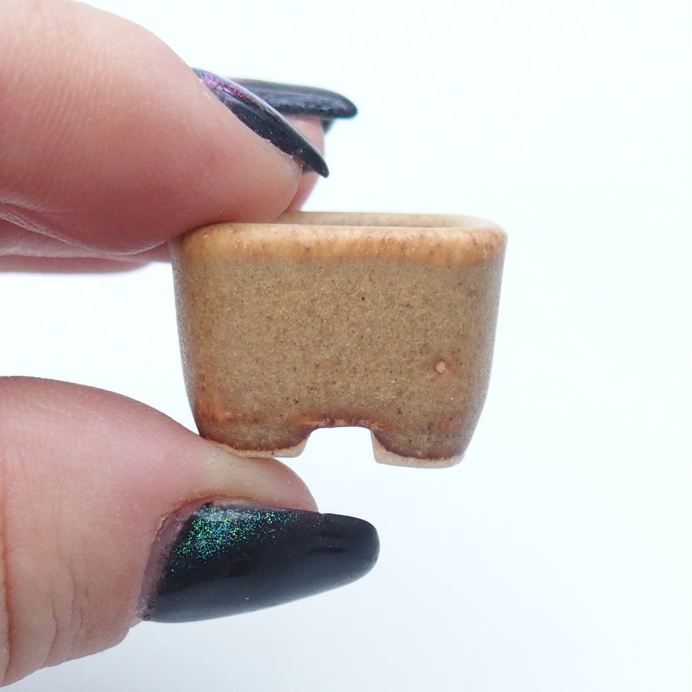 Mini miska do bonsai 2 x 2 x 1,5 cm, brązowa