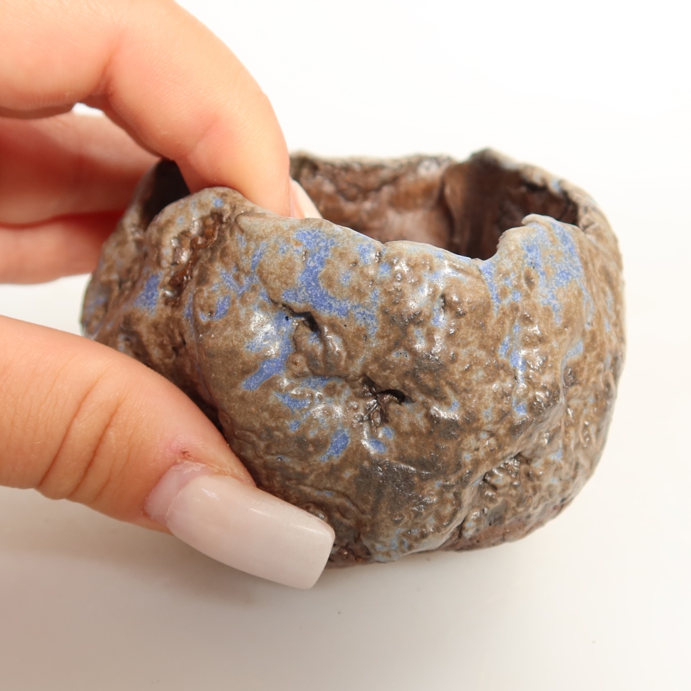 Ceramiczna skorupka  7 x 7 x 5,5 cm, kolor niebiesko-brązowy