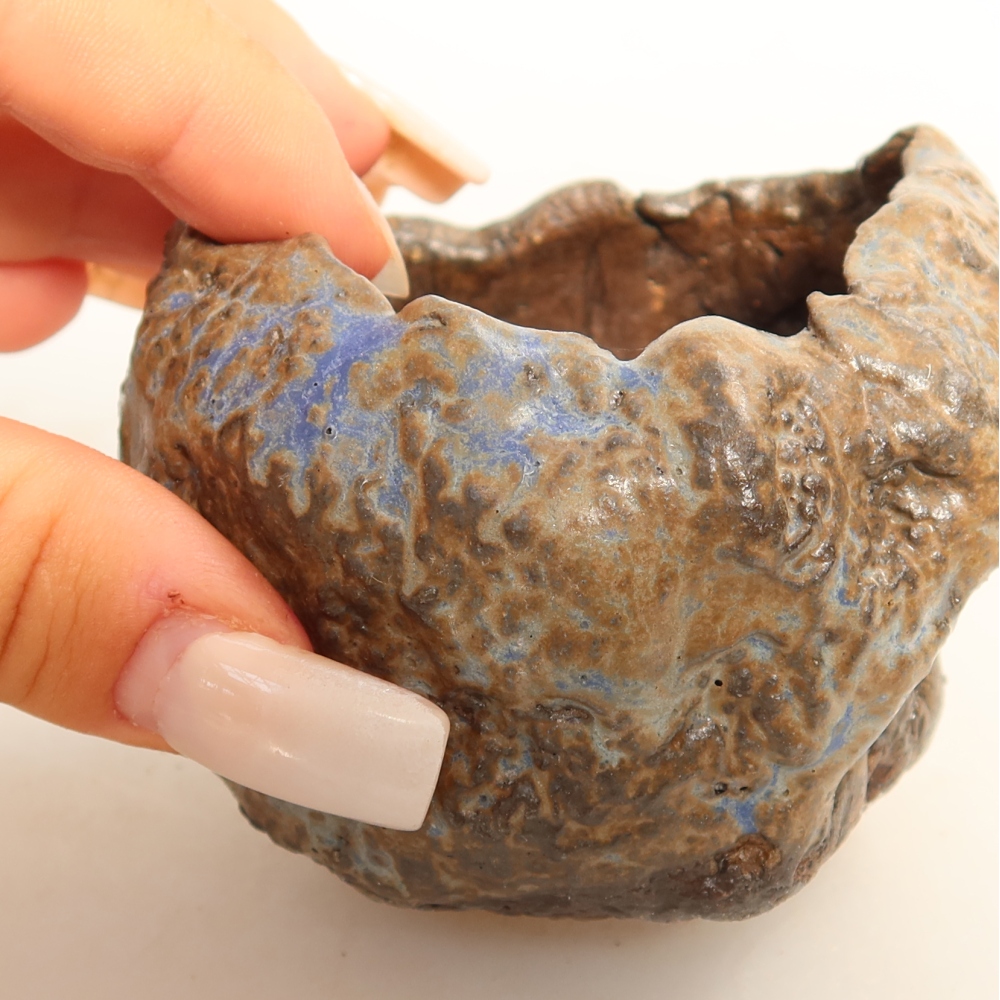 Ceramiczna skorupa  7 x 7 x 6 cm, kolor niebiesko-brązowy