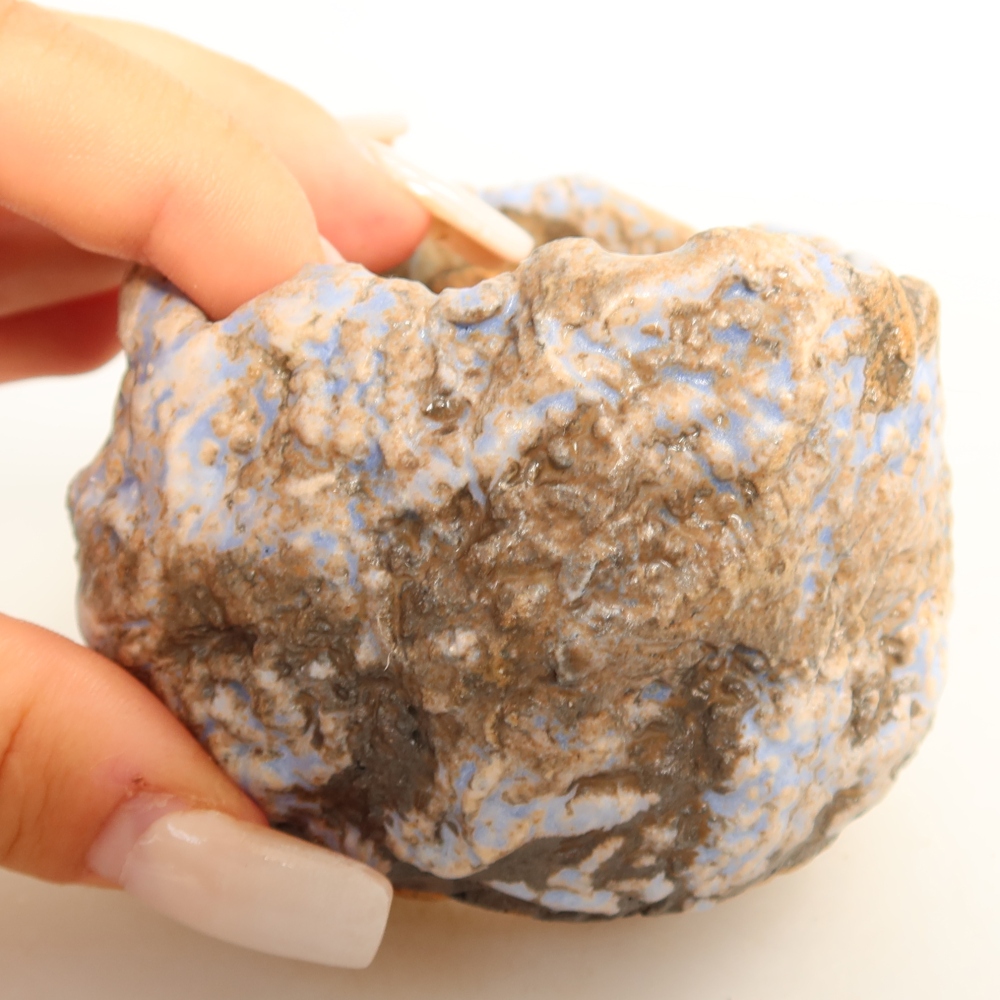 Ceramiczna skorupa  7 x 7 x 6 cm, kolor niebiesko-brązowy