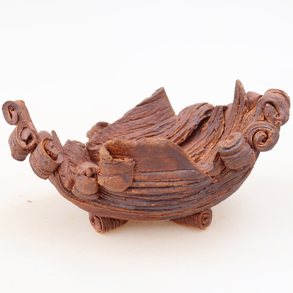 Ceramiczna skorupa  13,5 x 10,5 x 7 cm, kolor brązowy