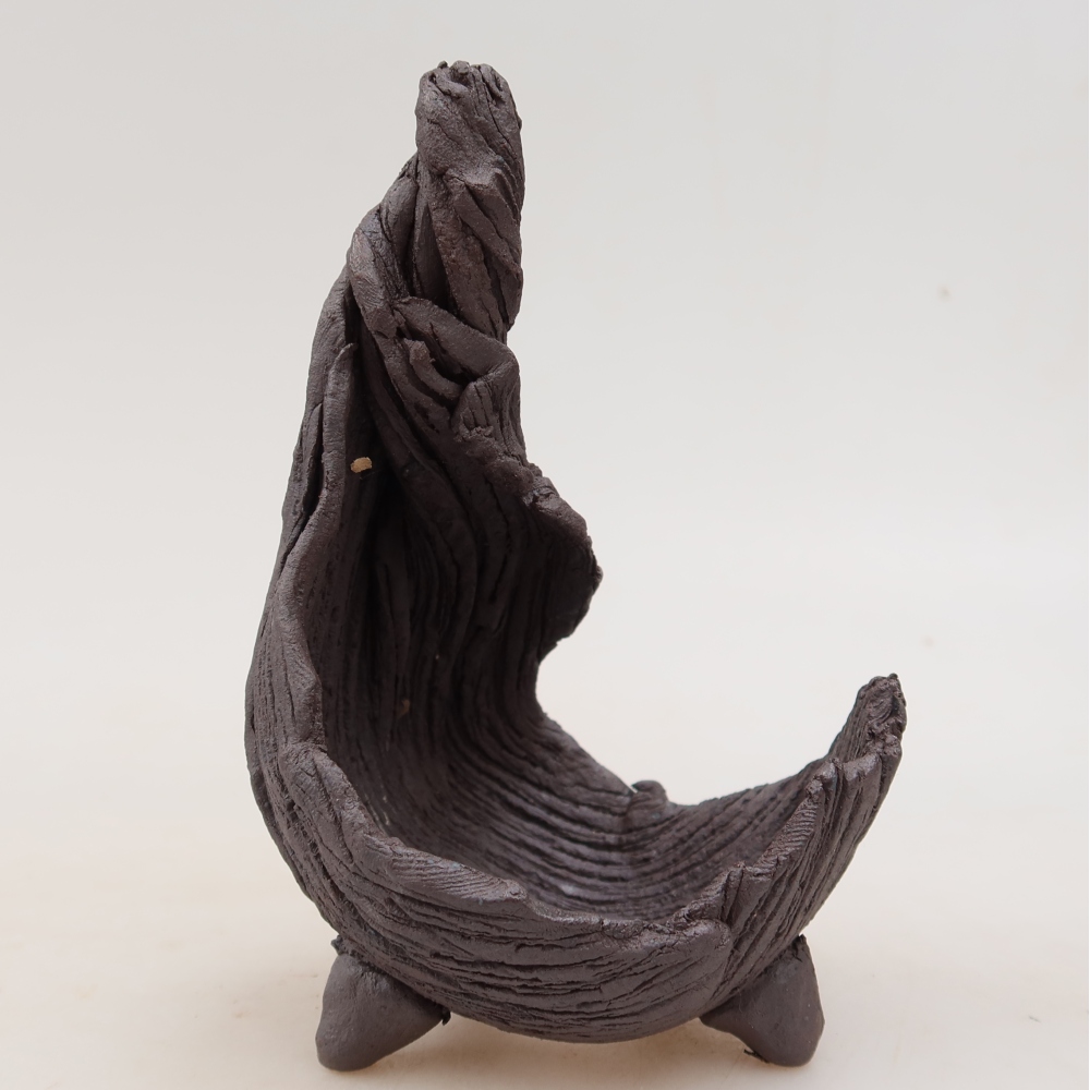 Ceramiczna skorupa  7,5 x 7,5 x 13 cm, kolor brązowy