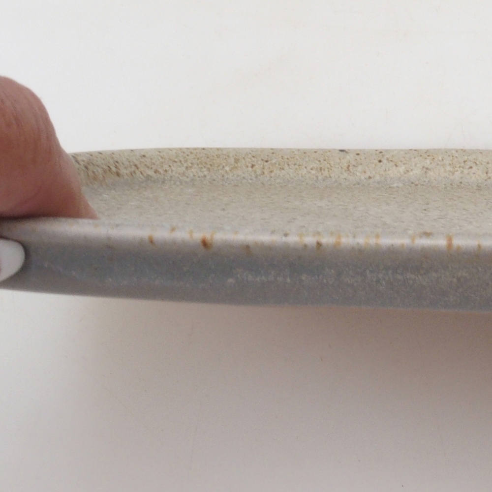 Ceramiczny spodek H08 – 22,5 x 16 x 1 cm – beżowy