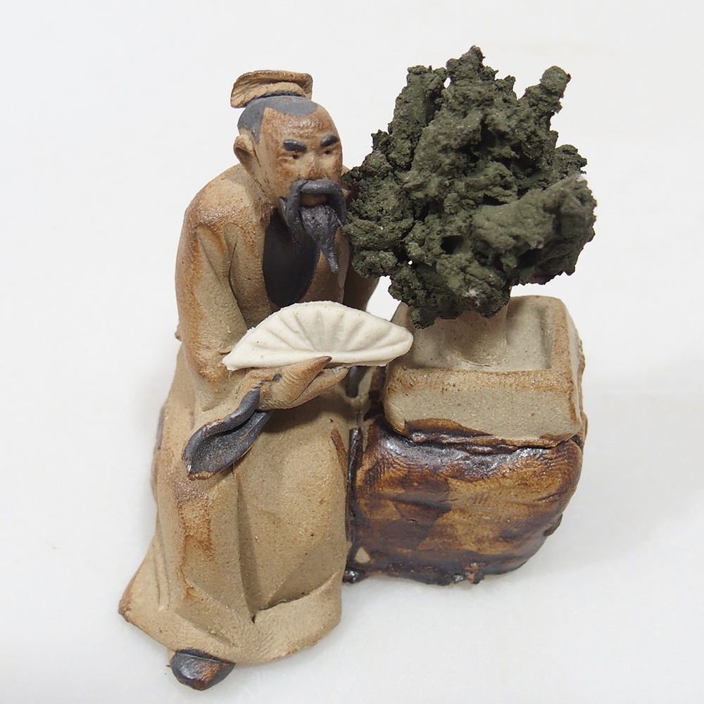 Figurka ceramiczna - Bonsaiista