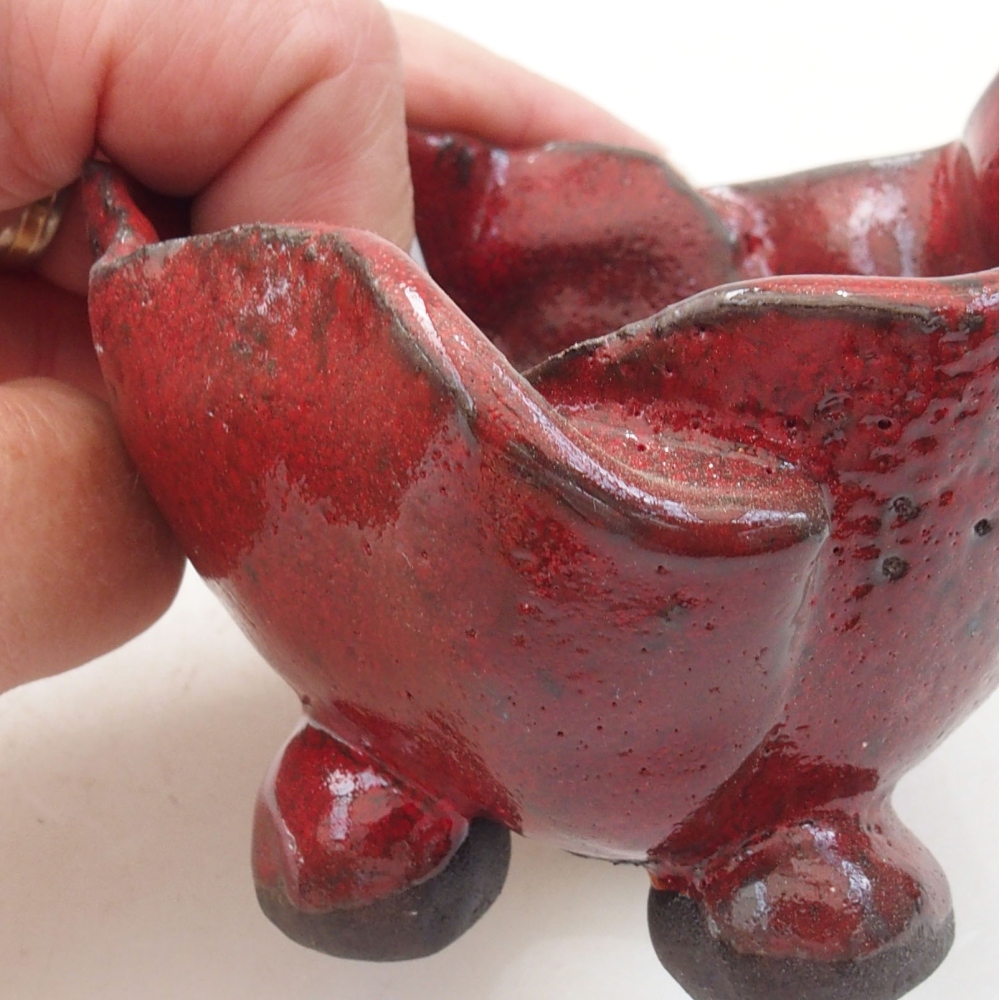 Muszla ceramiczna 8 x 8 x 7 cm, kolor czerwony