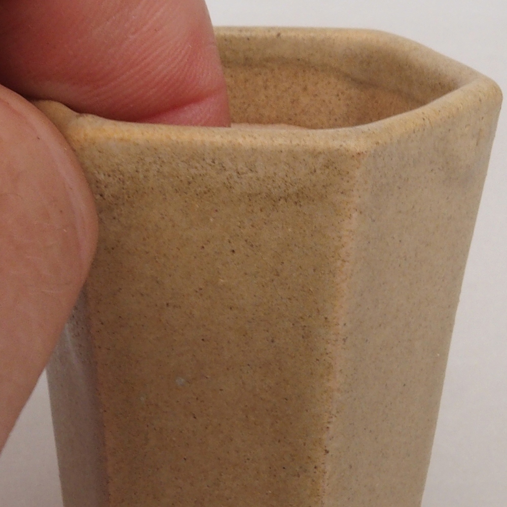 Mini miska bonsai 4 x 3,5 x 5,5 cm, kolor brązowy