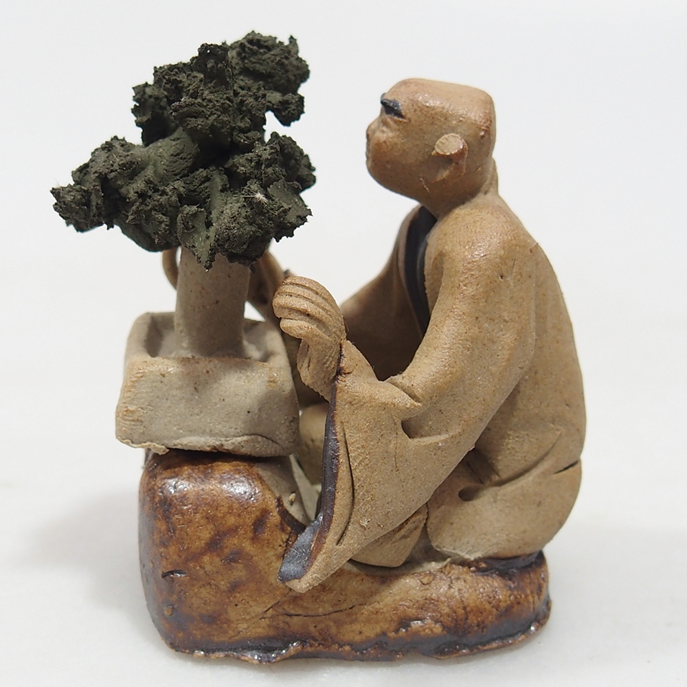 Figurka ceramiczna - Bonsaiista