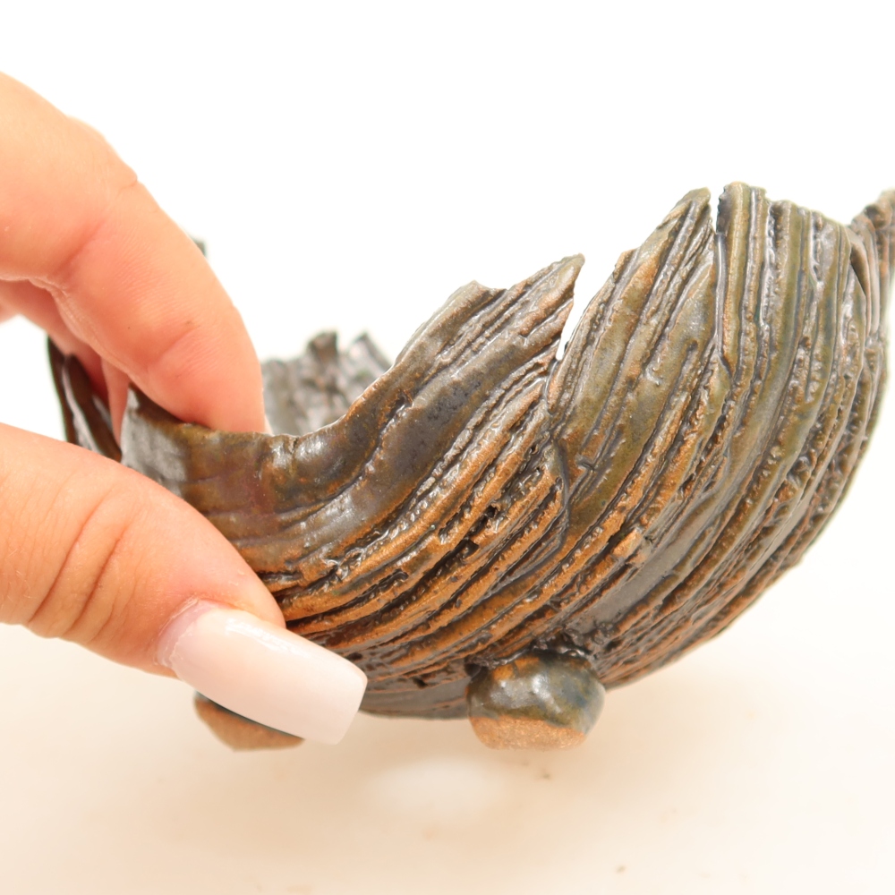 Ceramiczna skorupa  11,5 x 8 x 8 cm, kolor brązowo-zielony
