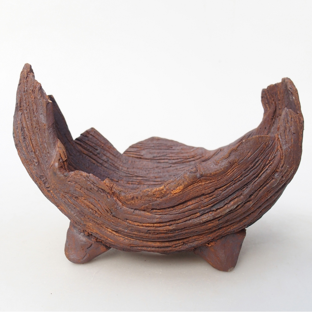 Ceramiczna skorupa 14 x 12 x 9,5 cm, kolor brązowy