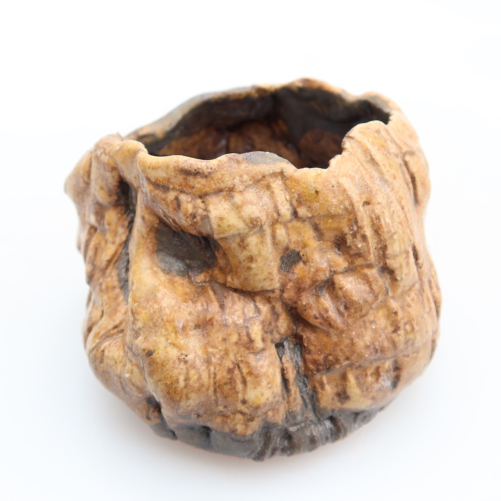 Ceramiczna skorupka  6 x 4,5 x 5,5 cm, kolor brązowy