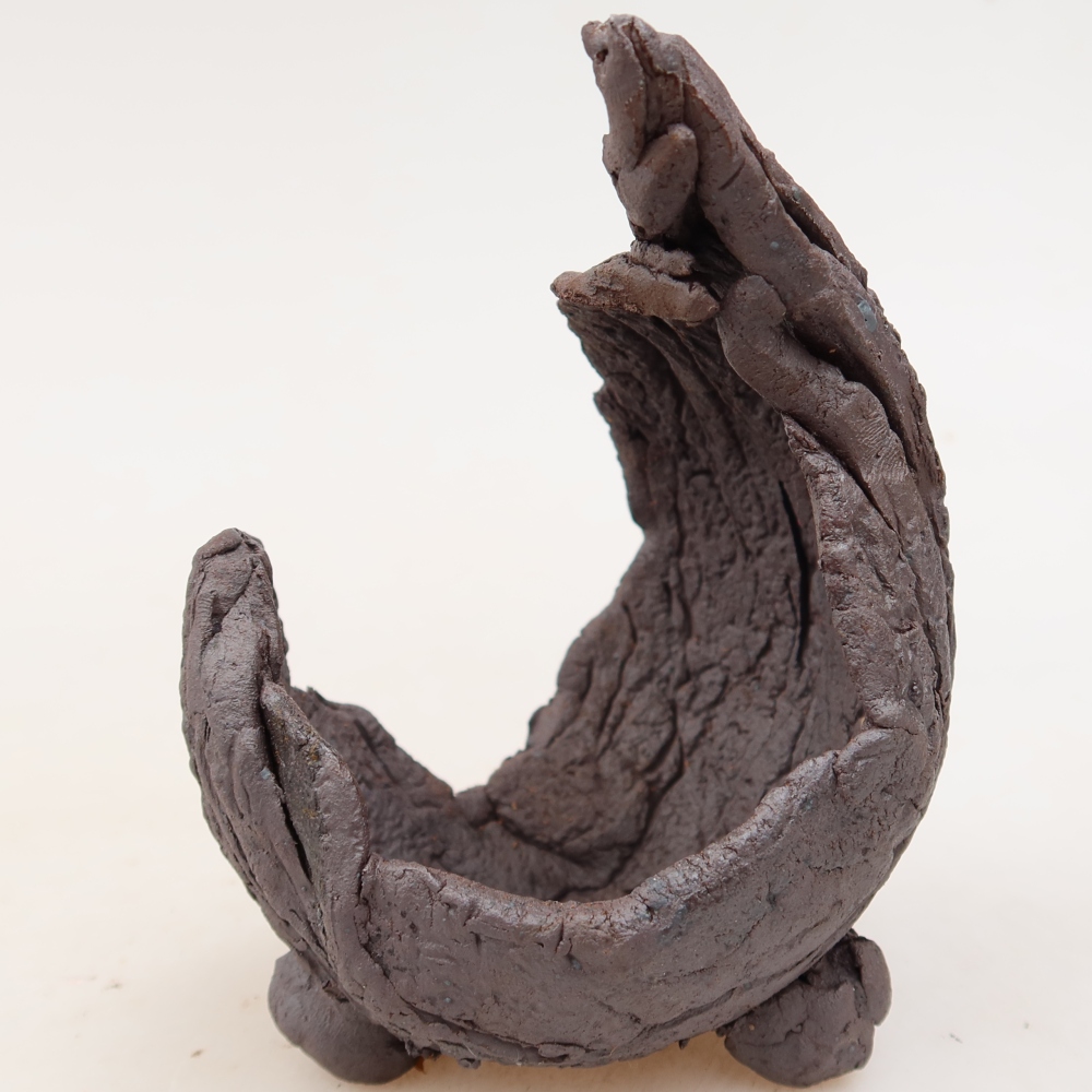 Ceramiczna skorupa  7,5 x 7 x 11,5 cm, kolor brązowy