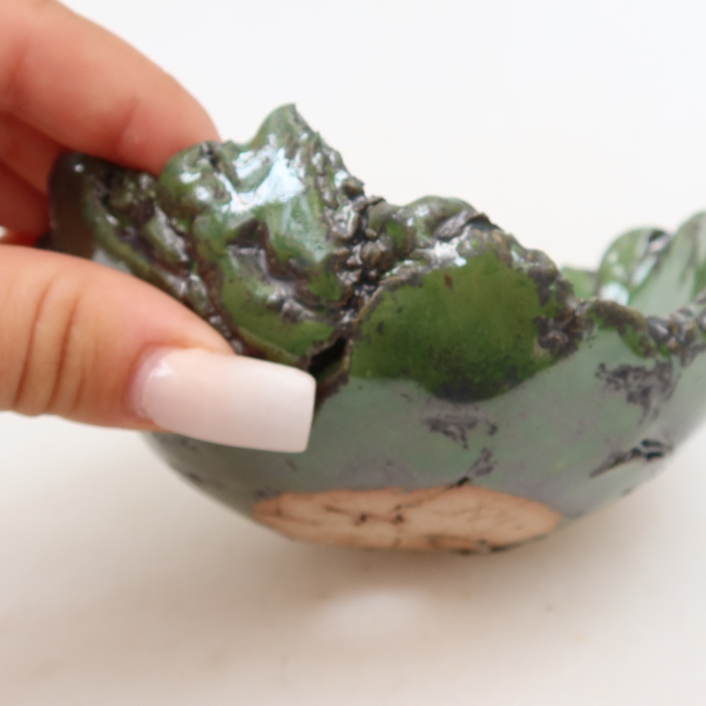 Ceramiczna skorupa  11,5 x 10,5 x 6 cm, kolor zielony