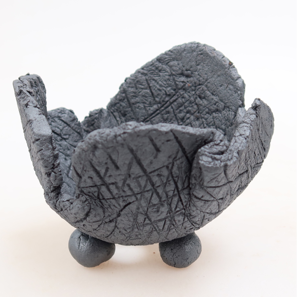 Ceramiczna skorupa  10,5 x 9 x 8,5 cm, kolor metaliczny