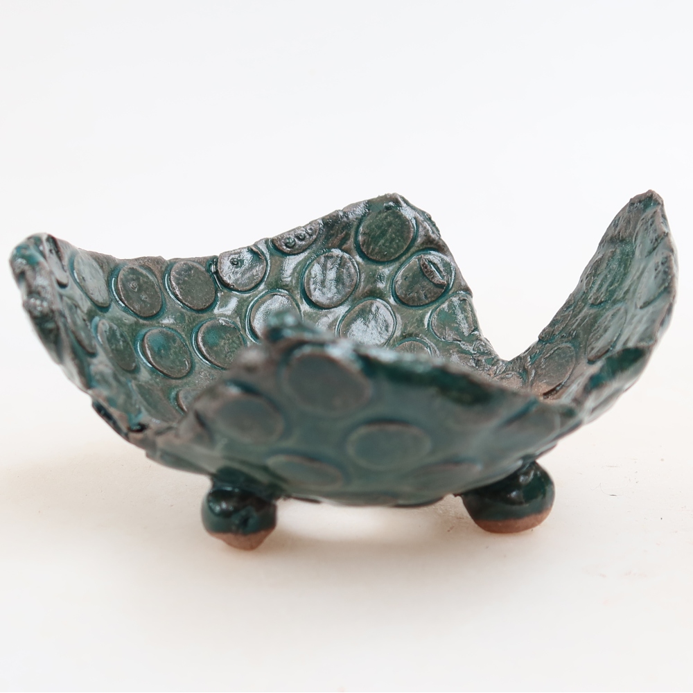 Ceramiczna skorupa  10 x 9 x 6 cm, kolor zielony