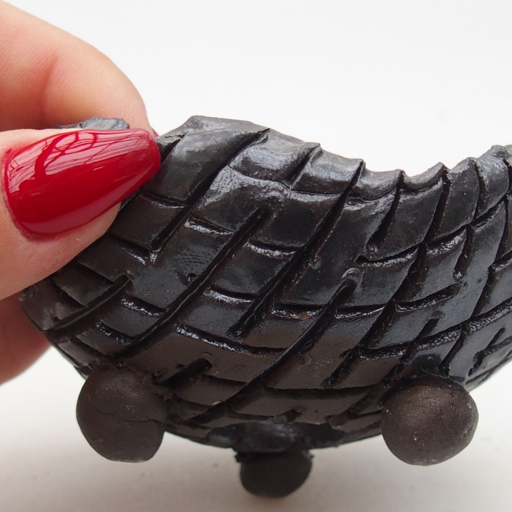 Ceramiczna muszla 8,5 x 8 x 5 cm, kolor czarny