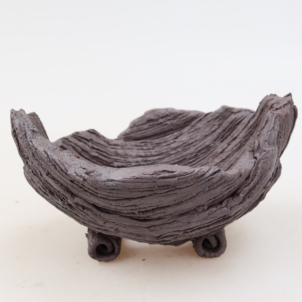 Ceramiczna skorupa  11 x 9 x 6,5 cm, kolor brązowy