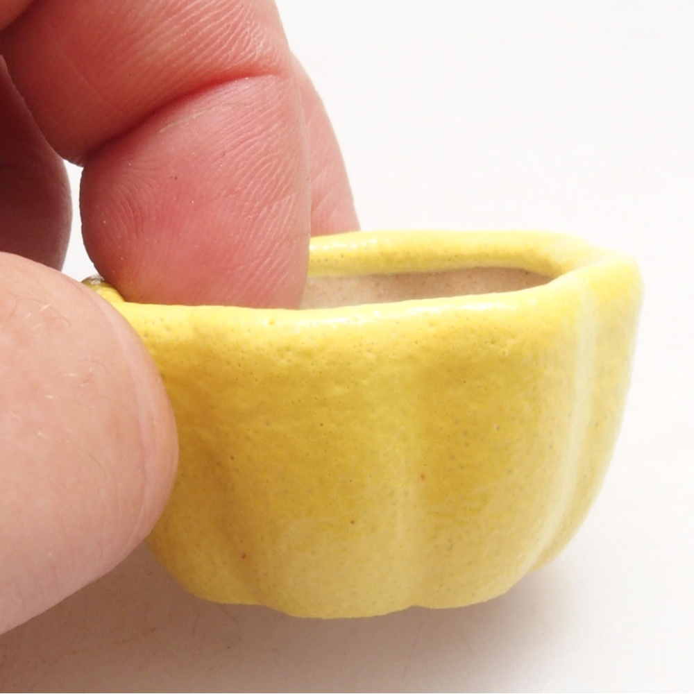 Ceramiczna miska bonsai 3,5 x 3,5 x 2 cm, żółta