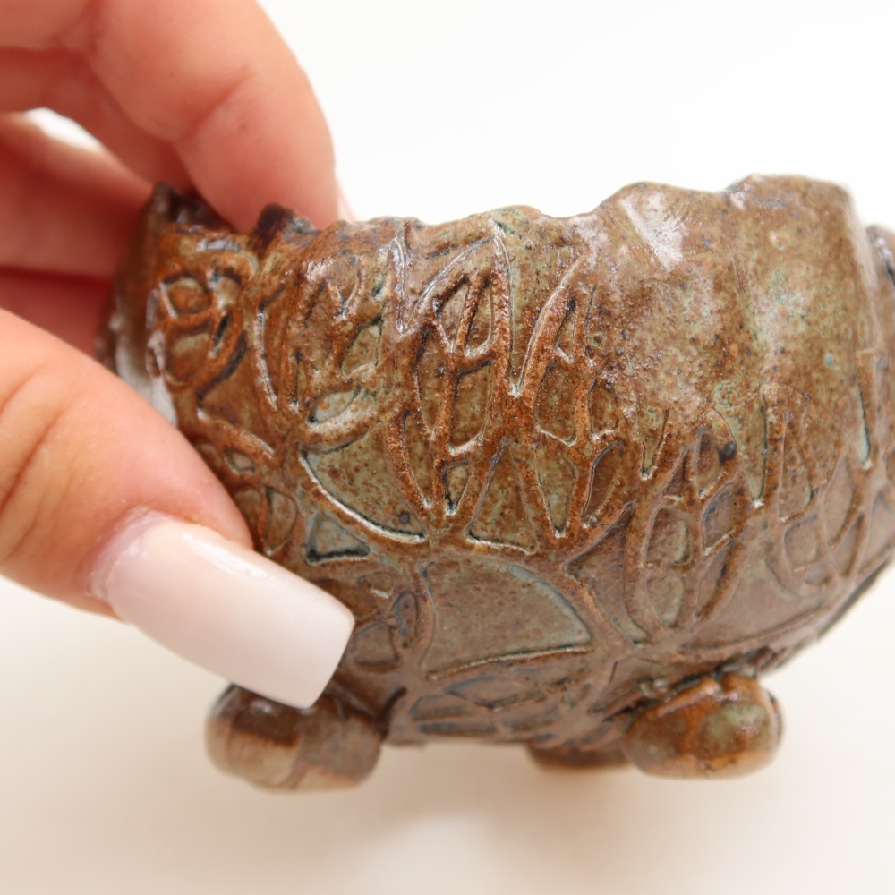 Ceramiczna skorupa  8,5 x 8,5 x 7 cm, kolor brązowo-zielony
