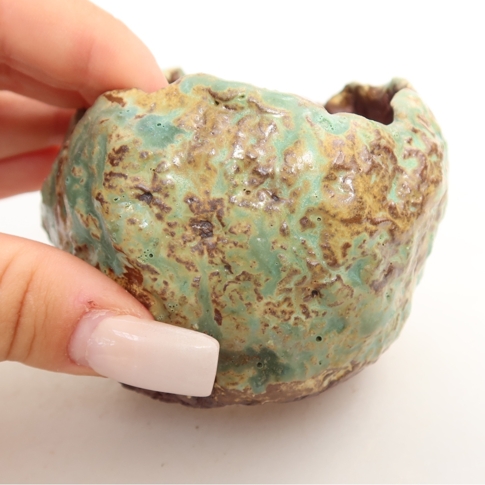 Ceramiczna skorupka  7,5 x 7 x 6,5 cm, kolor zielony