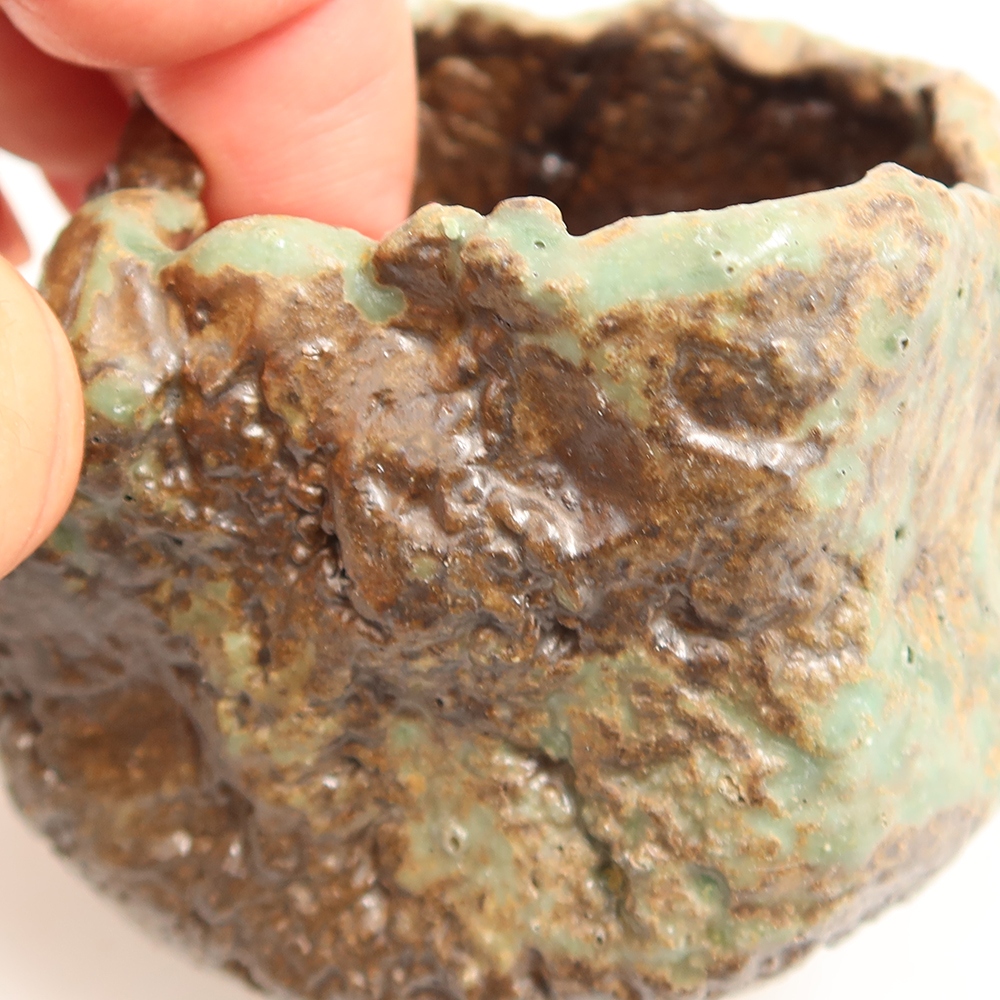 Ceramiczna skorupka  6 x 5 x 6 cm, kolor zielony