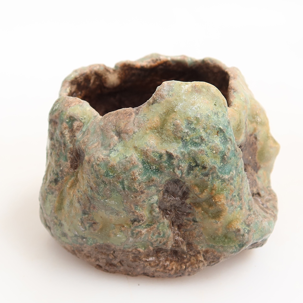 Ceramiczna skorupka  5,5 x 4,5 x 6 cm, kolor zielony