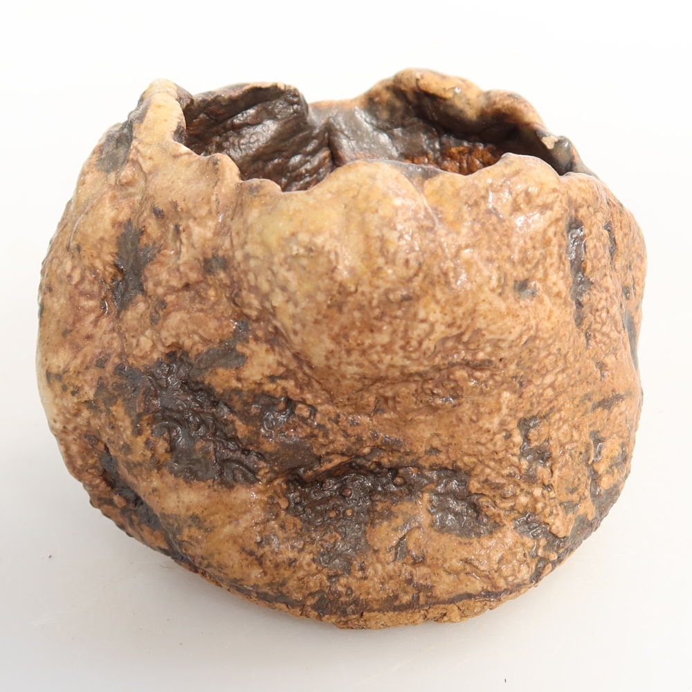 Ceramiczna skorupa  7 x 6 x 6 cm, kolor brązowy