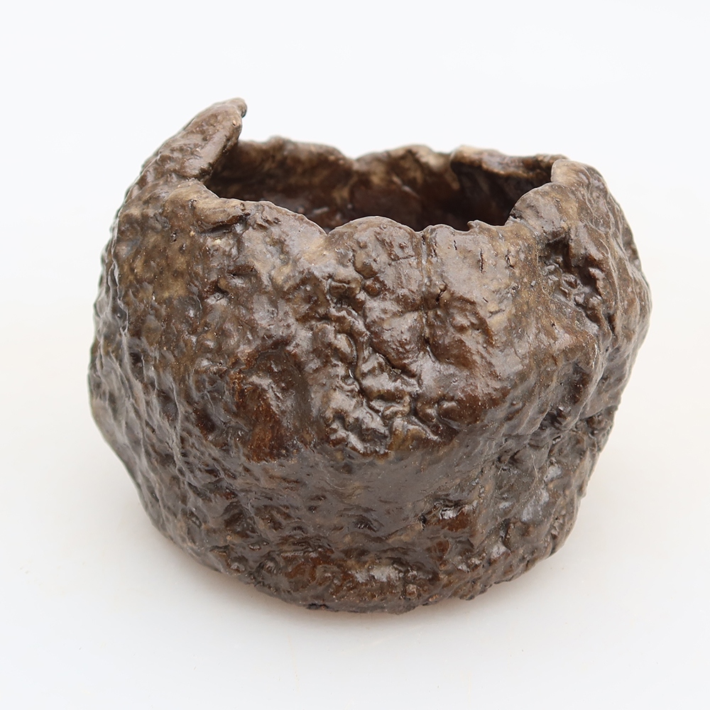 Ceramiczna skorupa  6 x 4,5 x 6 cm, kolor brązowy
