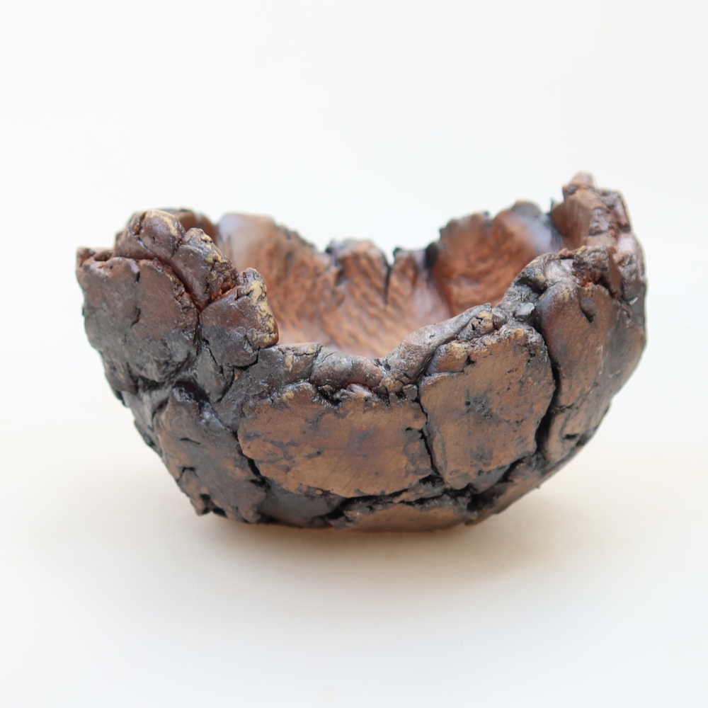 Ceramiczna skorupa 12 x 11 x 7 cm, kolor brązowy