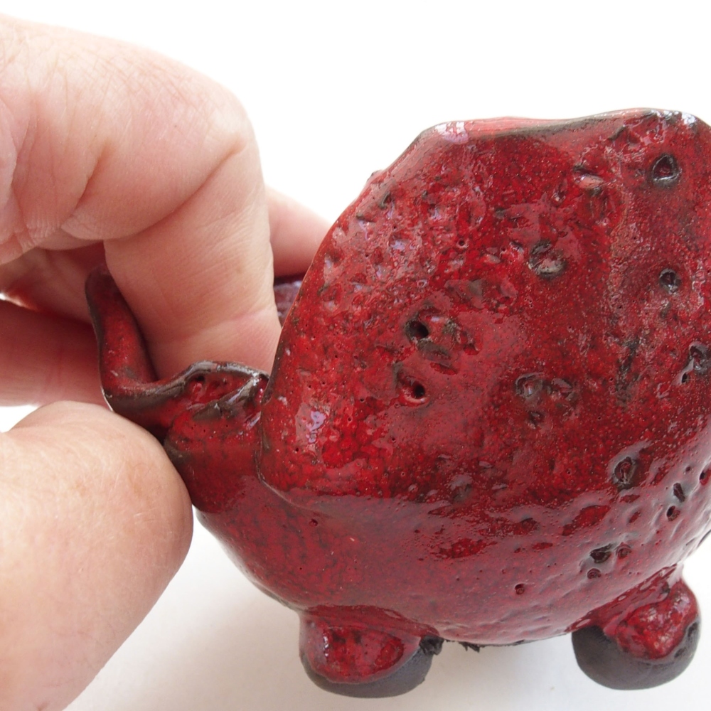 Muszla ceramiczna 8 x 7,5 x 7 cm, kolor czerwony
