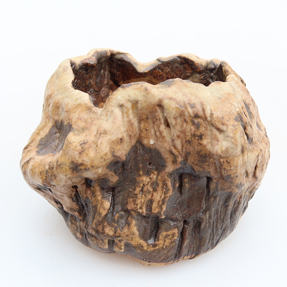 Ceramiczna skorupka  5,5 x 5,5 x 6 cm, kolor brązowy