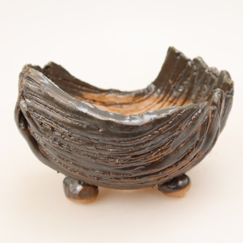 Ceramiczna skorupa  10 x 9,5 x 7 cm, kolor brązowo-zielony