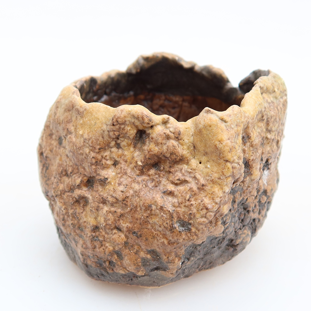Ceramiczna skorupka  5,5 x 5,5 x 6 cm, kolor brązowy