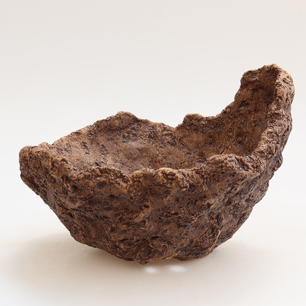 Ceramiczna skorupa 15 x 12 x 12,5 cm, kolor brązowy
