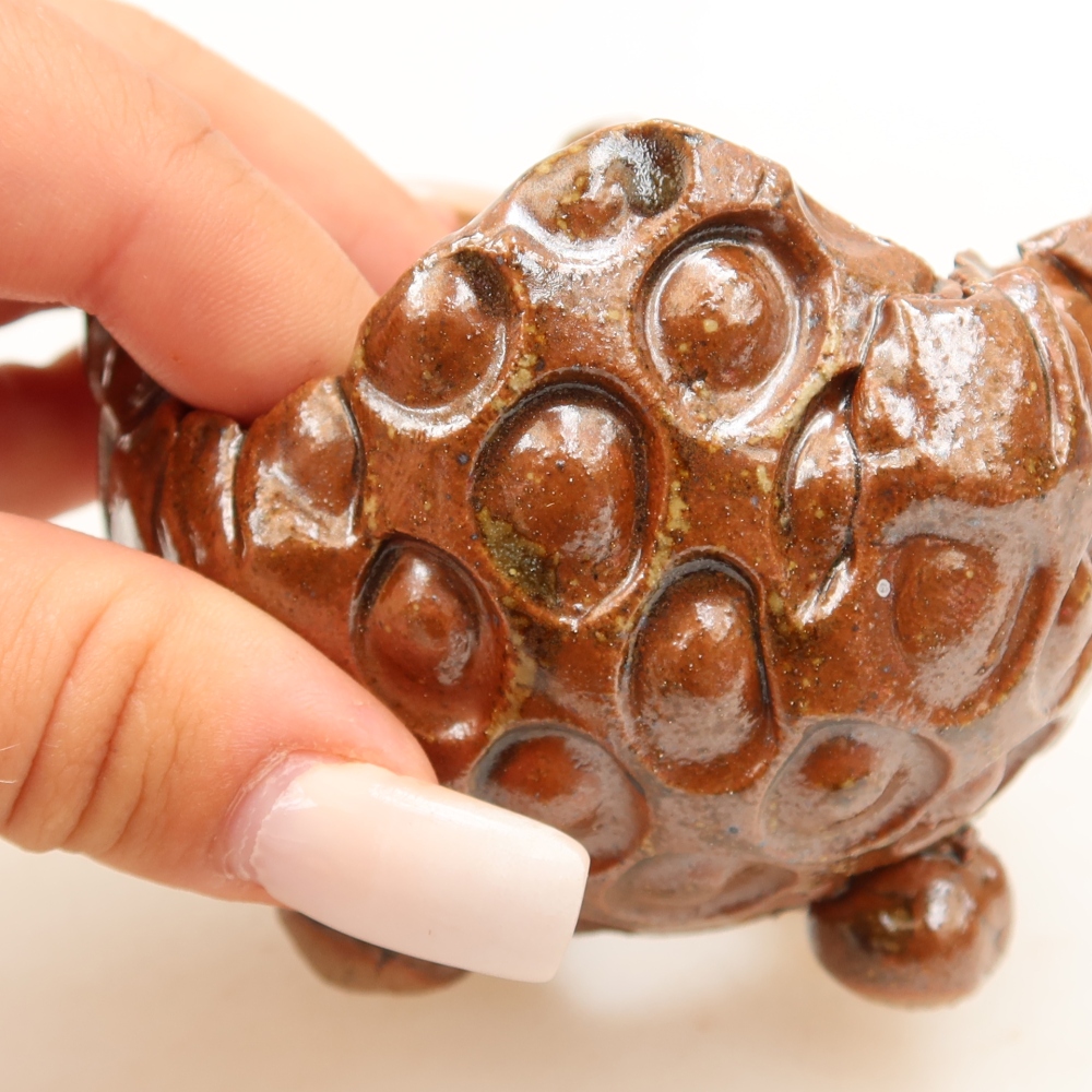 Ceramiczna skorupka  8,5 x 8 x 6,5 cm, kolor brązowy