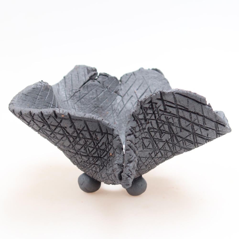 Ceramiczna skorupa  15 x 14 x 8 cm, kolor metaliczny