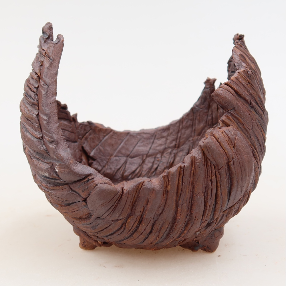 Ceramiczna skorupa  10 x 9 x 9 cm, kolor brązowy