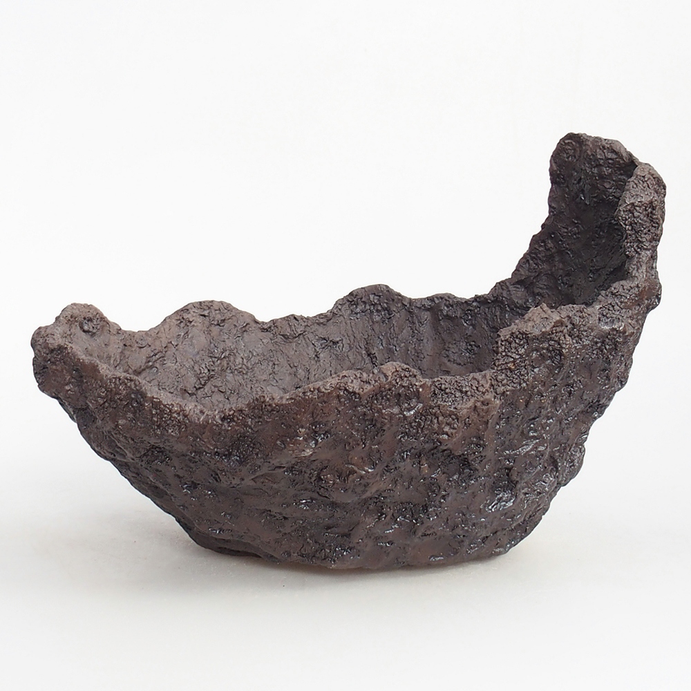 Ceramiczna skorupa 19 x 15 x 14 cm, kolor brązowy