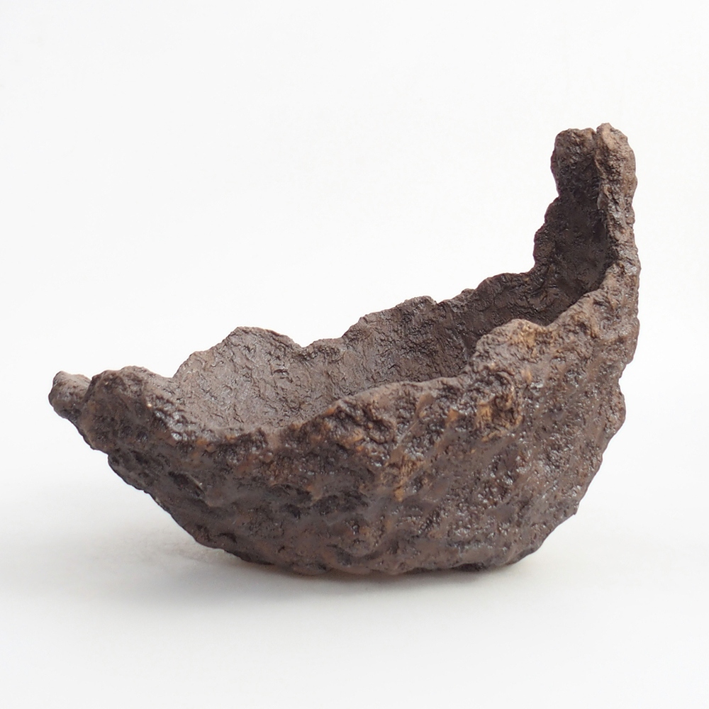 Ceramiczna skorupa 19 x 15 x 14 cm, kolor brązowy