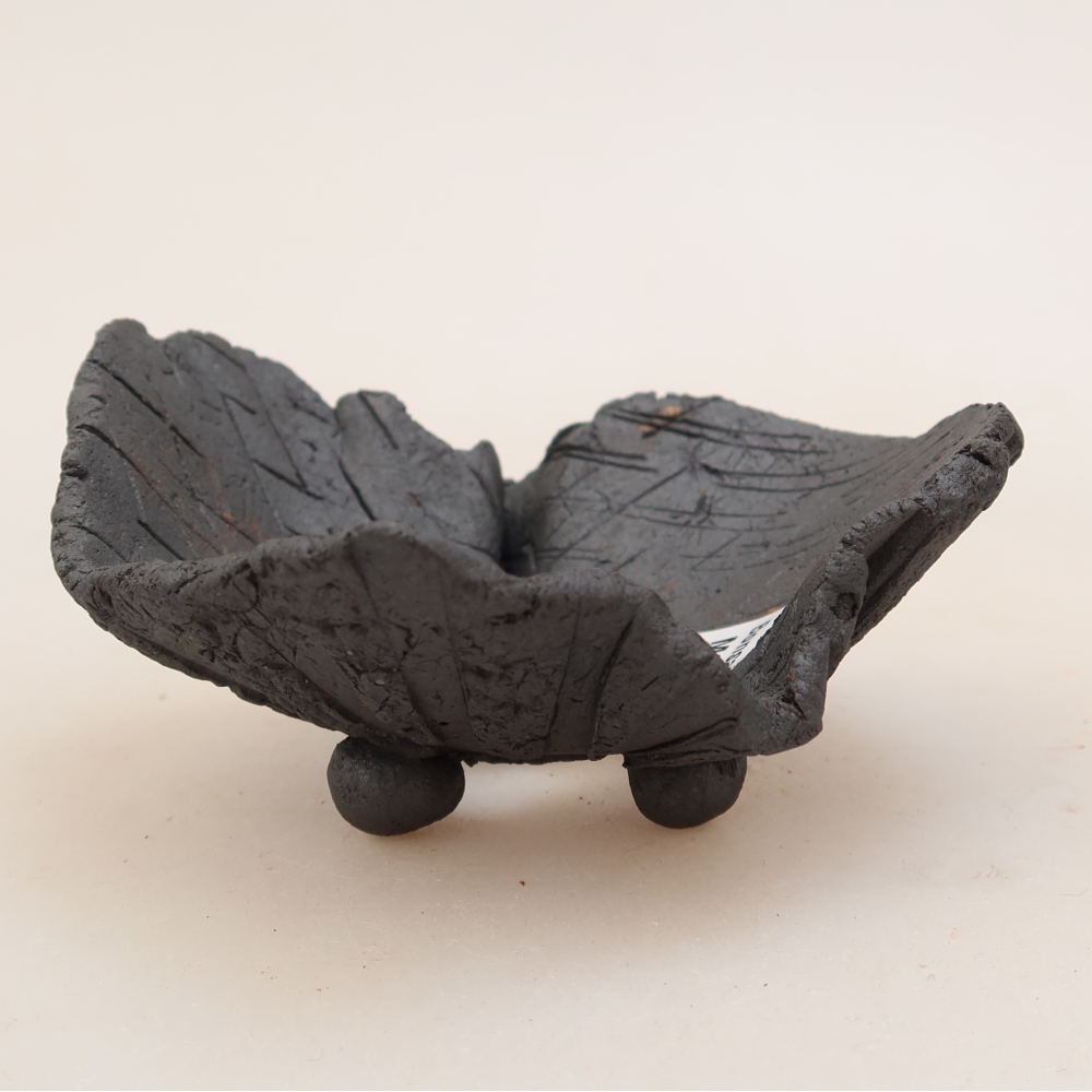 Ceramiczna skorupa  9 x 9 x 5 cm, kolor metaliczny