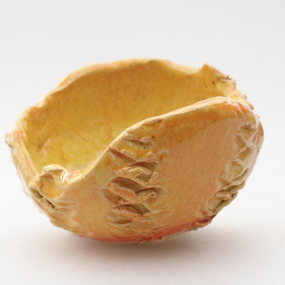 Ceramiczna skorupa 8,5 x 8,5 x 6 cm, żółta