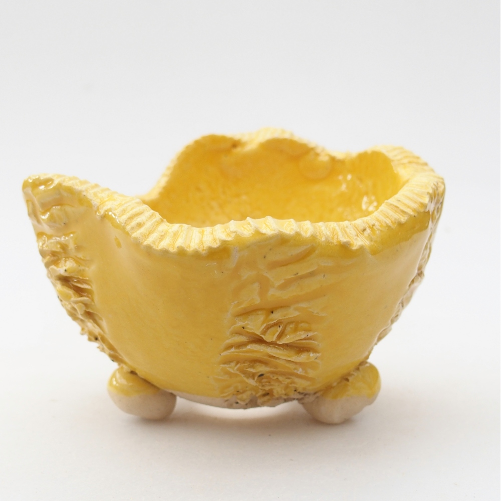 Ceramiczna muszla 9 x 9,5 x 7 cm, żółta