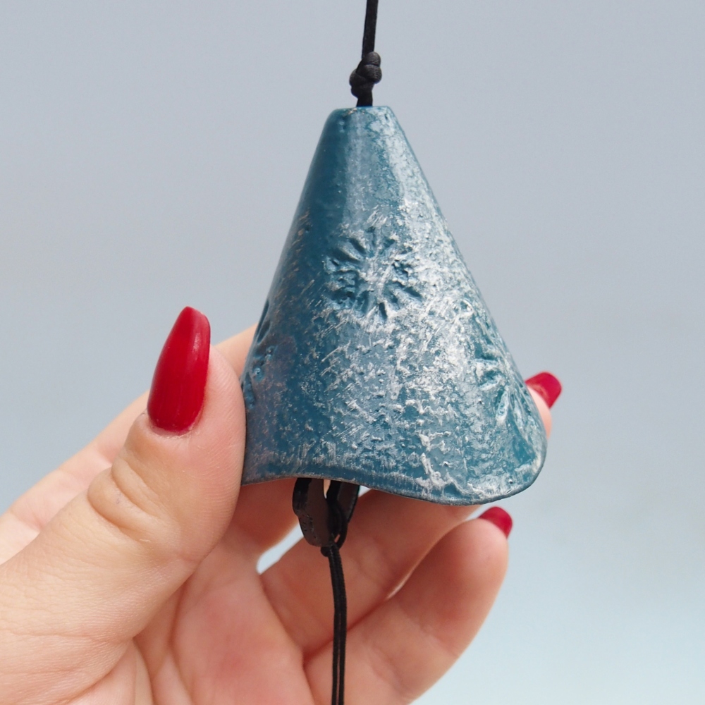 Metalowy dzwonek do wiatru, kolor niebieski