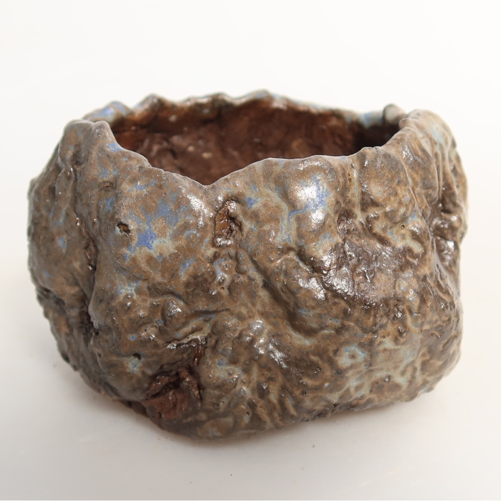 Ceramiczna skorupa  7 x 7 x 5 cm, kolor niebiesko-brązowy