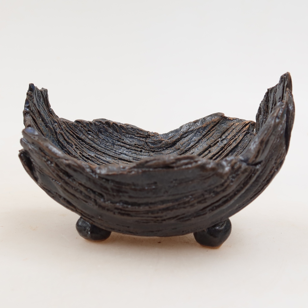 Ceramiczna skorupa  10,5 x 8,5 x 6,5 cm, kolor czarno-zielony
