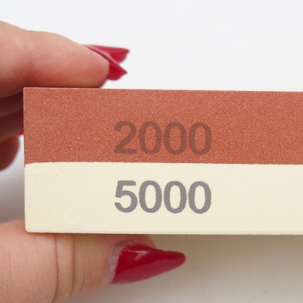 Szlifierka narzędziowa drobno-zgrubna