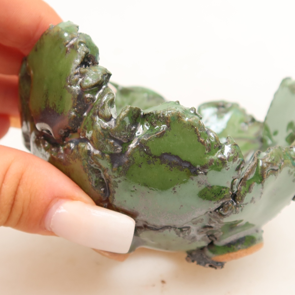 Ceramiczna skorupka  9 x 8,5 x 7 cm, kolor zielony