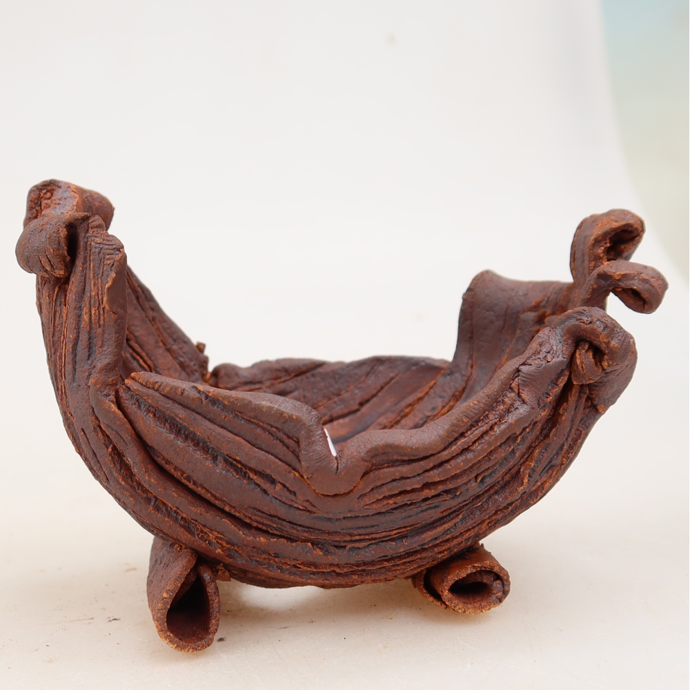 Ceramiczna skorupa  10 x 7,5 x 7 cm, kolor brązowy