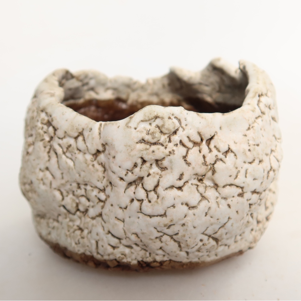 Ceramiczna skorupka  7 x 7 x 6 cm, kolor biały