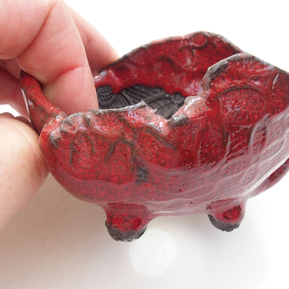 Muszla ceramiczna 8 x 7,5 x 5,5 cm, kolor czerwony